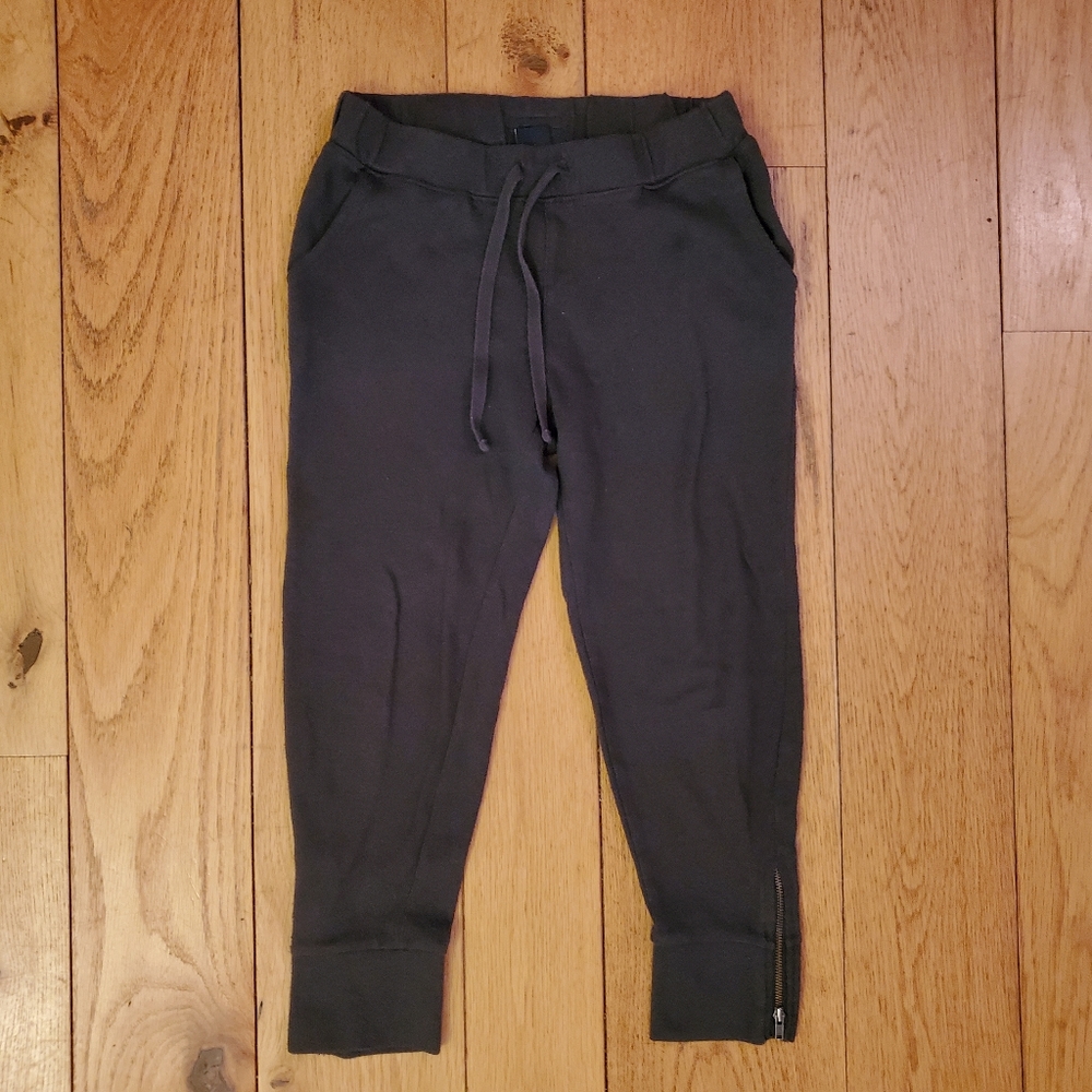 Gap Kids Capri Sweats with zipper cuff girls L 10